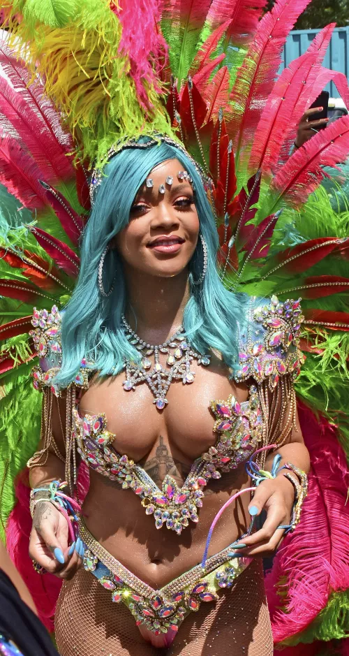 Rihanna by chachacha32