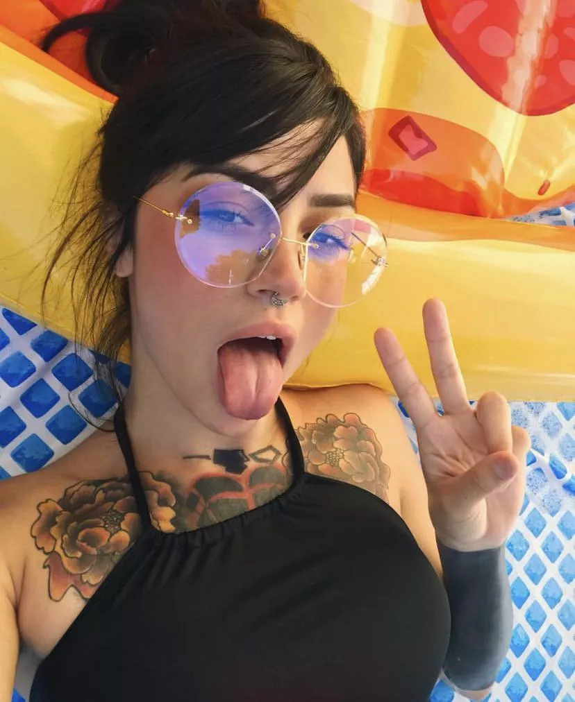 Say hi if you want Mommy to dominate and humiliate you[f] posted by Remarkable-Case6435