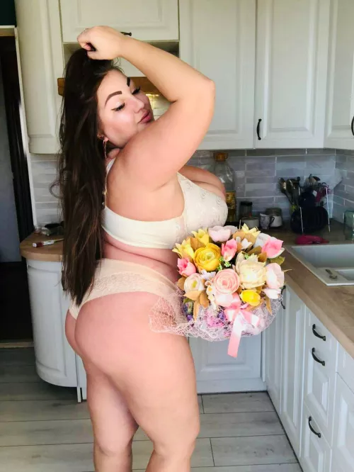 Say yes if you’d fuck mommy by Accurate-Dress-3957