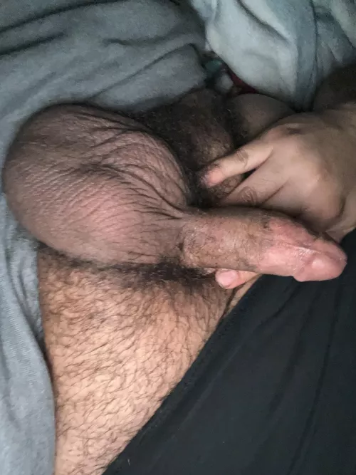 Someone Jerk off with me 😫😫 by Moist_Trust_4909