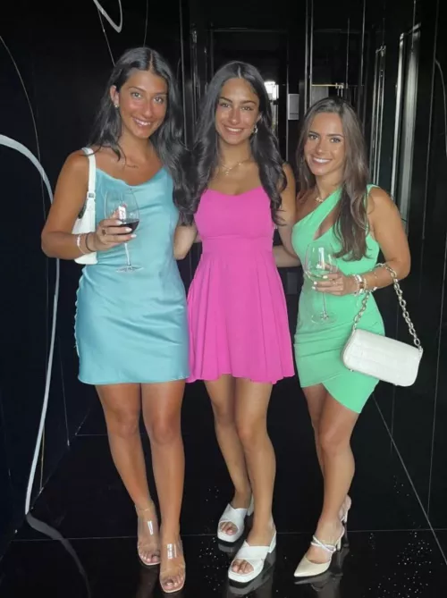 Tanned babes by swordmastax10