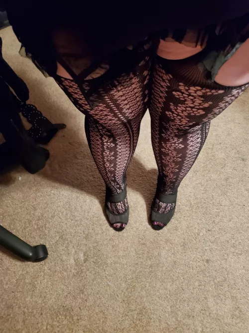 thick thighs in tights. What's better? by sexytits1989