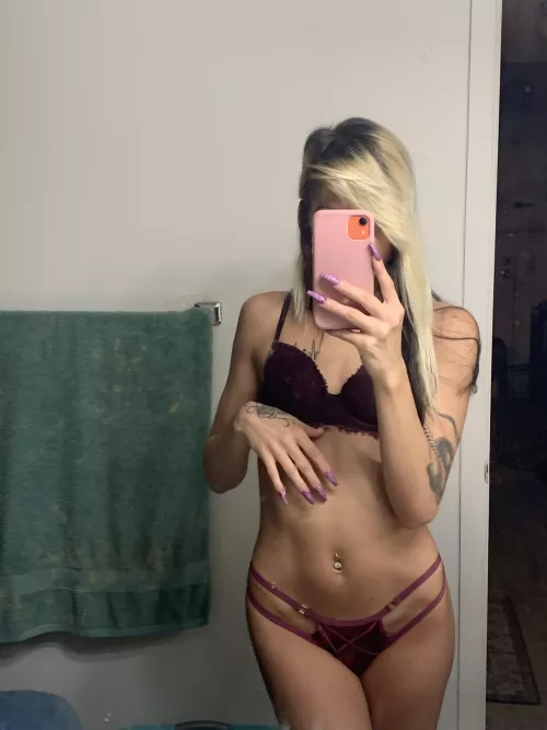 V day tomorrow show some love by thequeenTt18