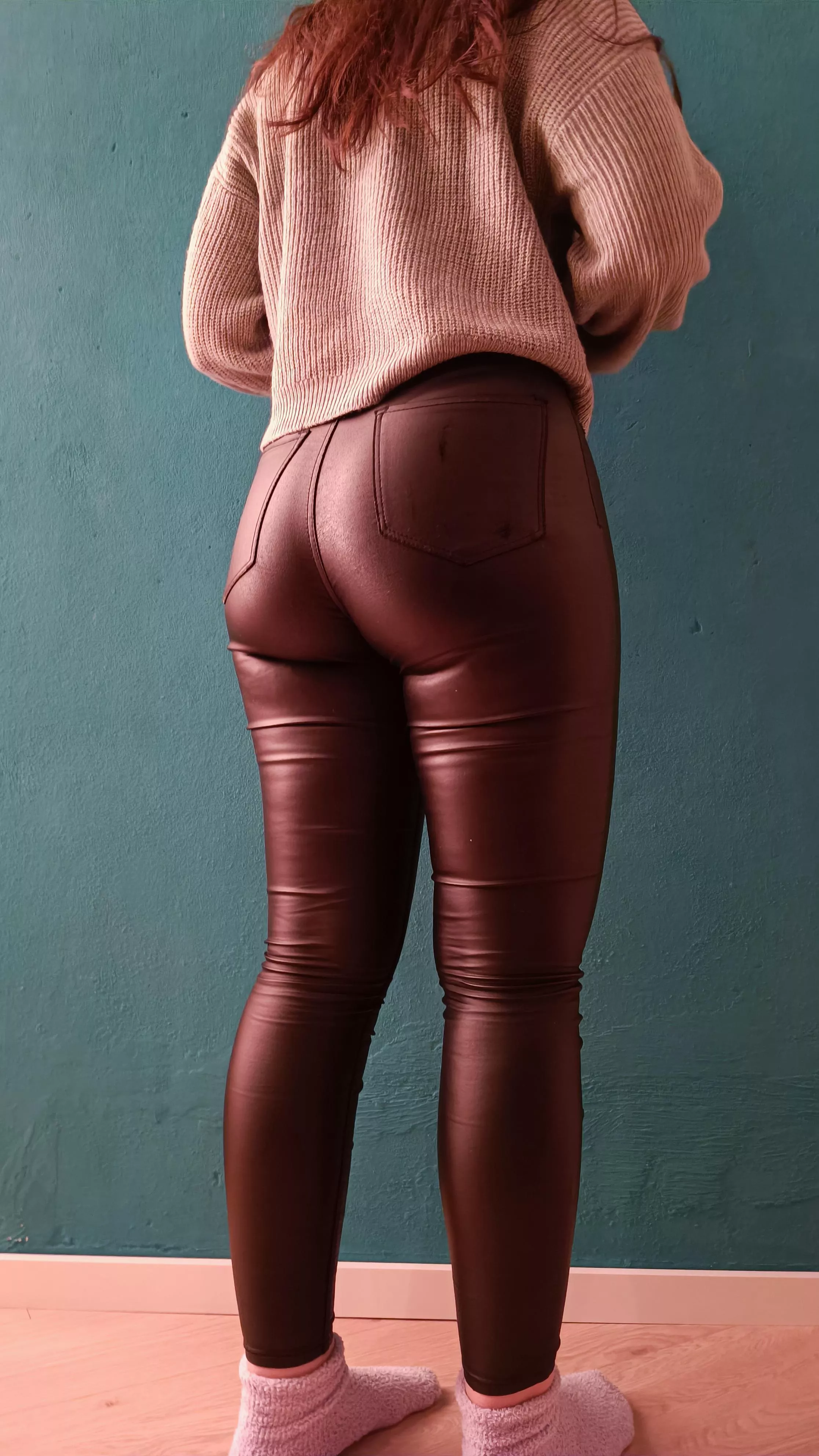 want me to sit on you like this? 😈🍑 posted by fit_jasmine20