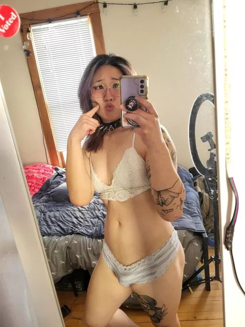 what if she was a lil silly? by ghosty-40hands