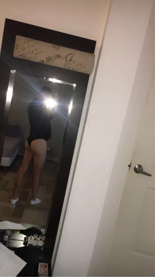 (23) Are you in for a that only after seeing my ass by Lhxndrkxx