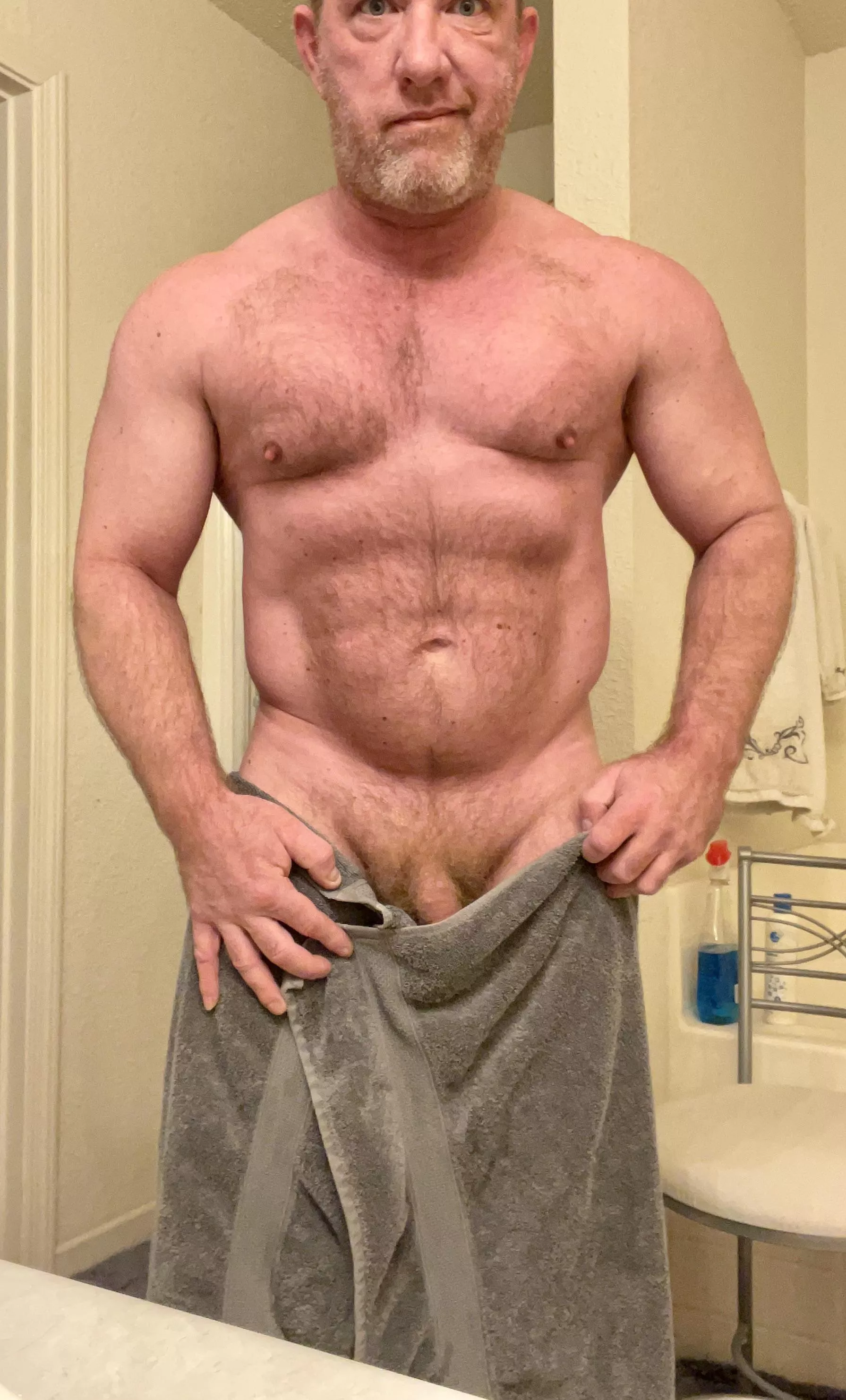 47(M) hot shower after the gym posted by madhatter603
