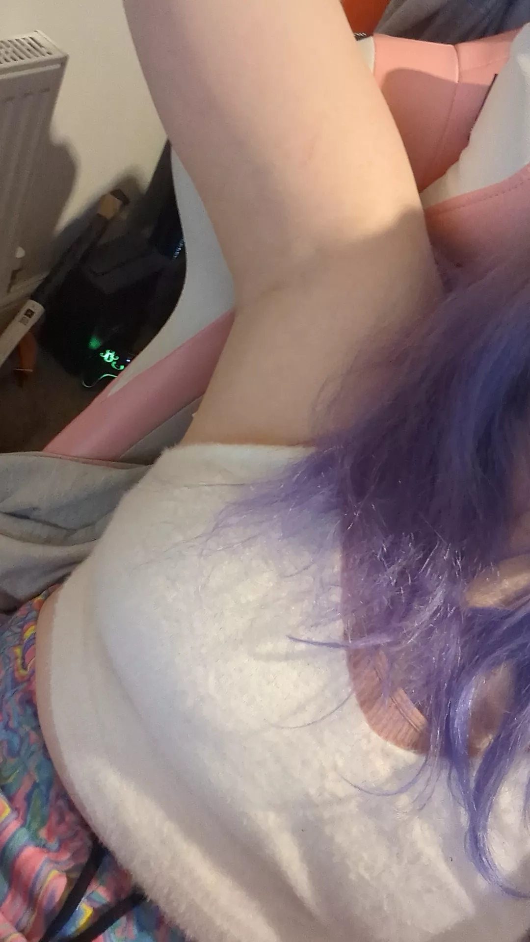 About to work out, wanna smell my pits after? posted by PwincessEgirl