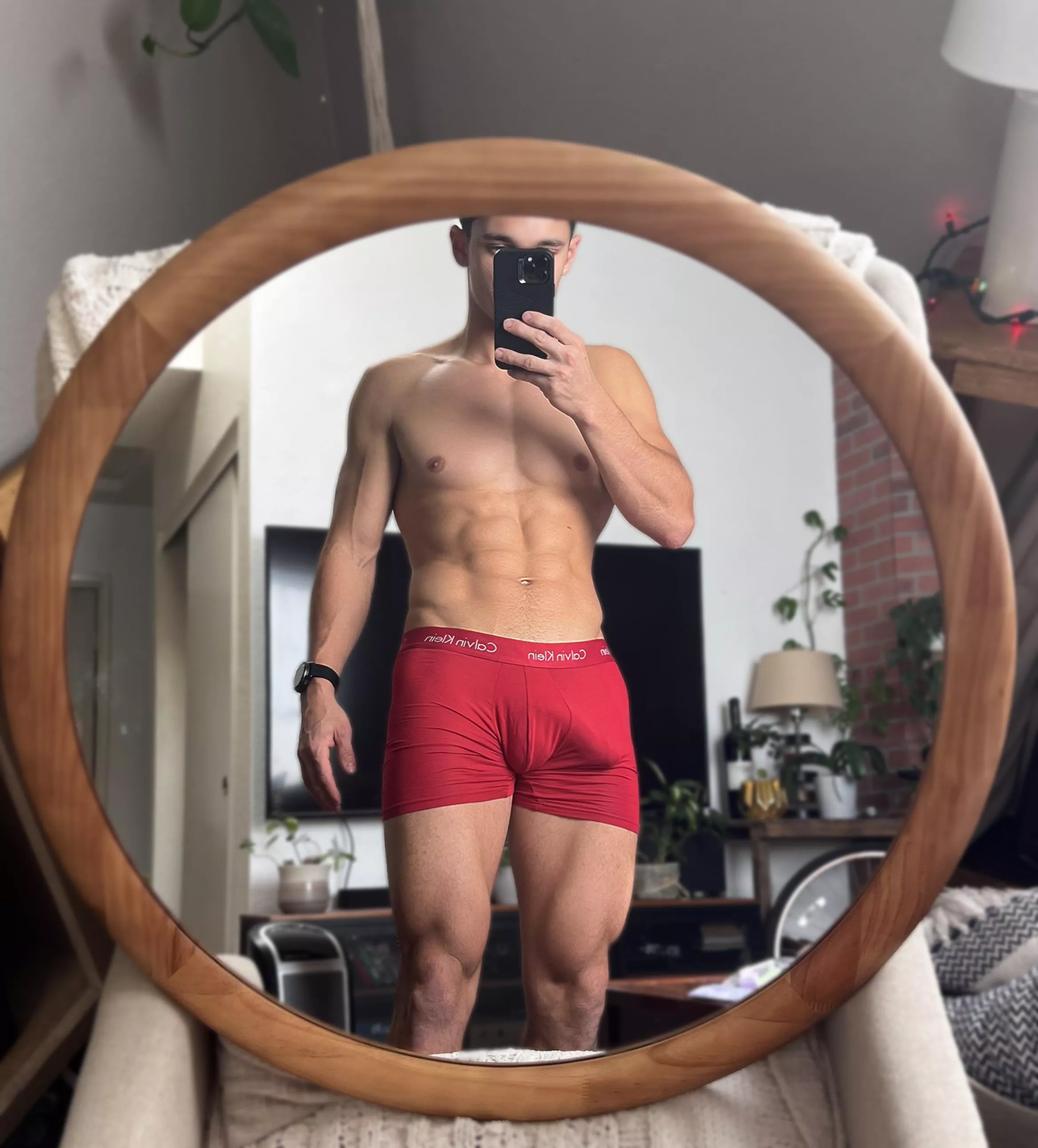 All I want for Valentine’s Day is a threesome 🤤 posted by bigggwild