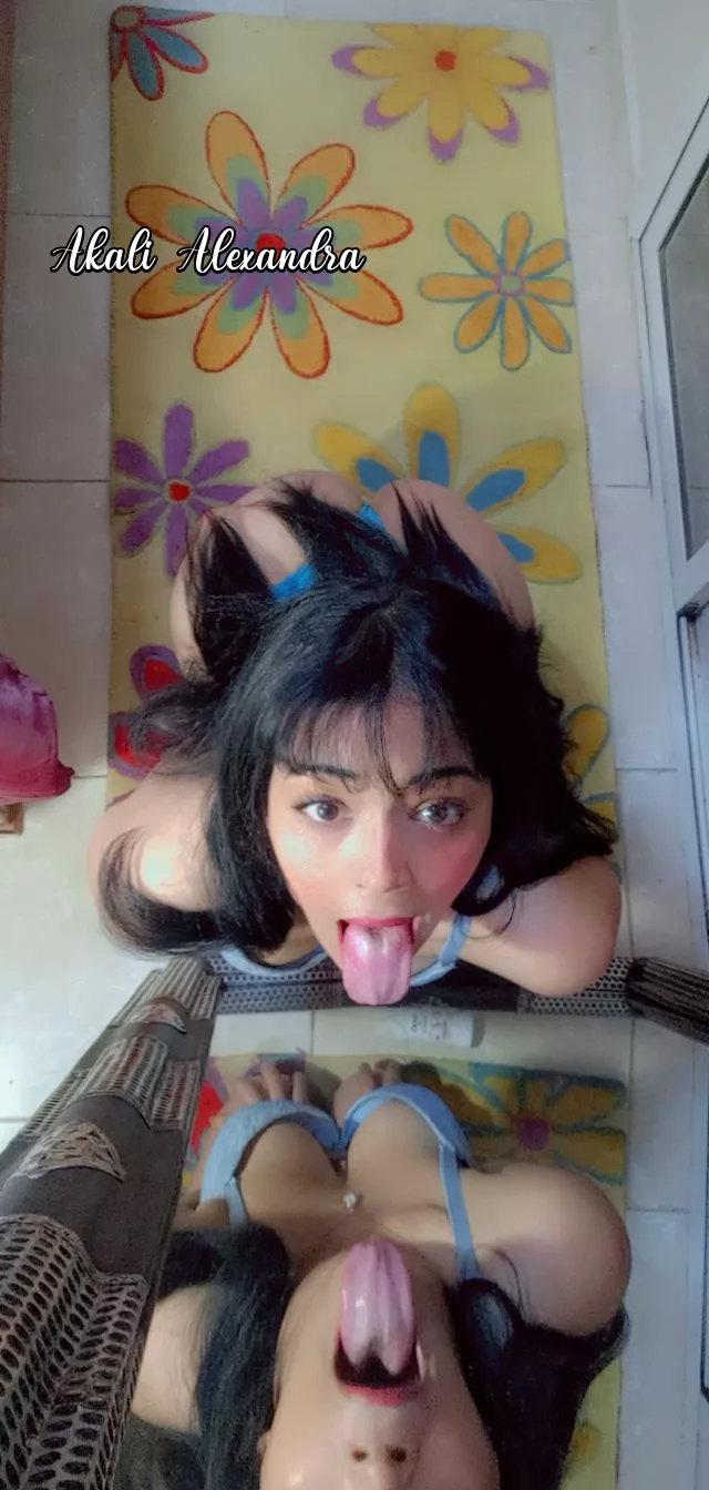 arrows up and I might send you some pictures posted by alexsouki1