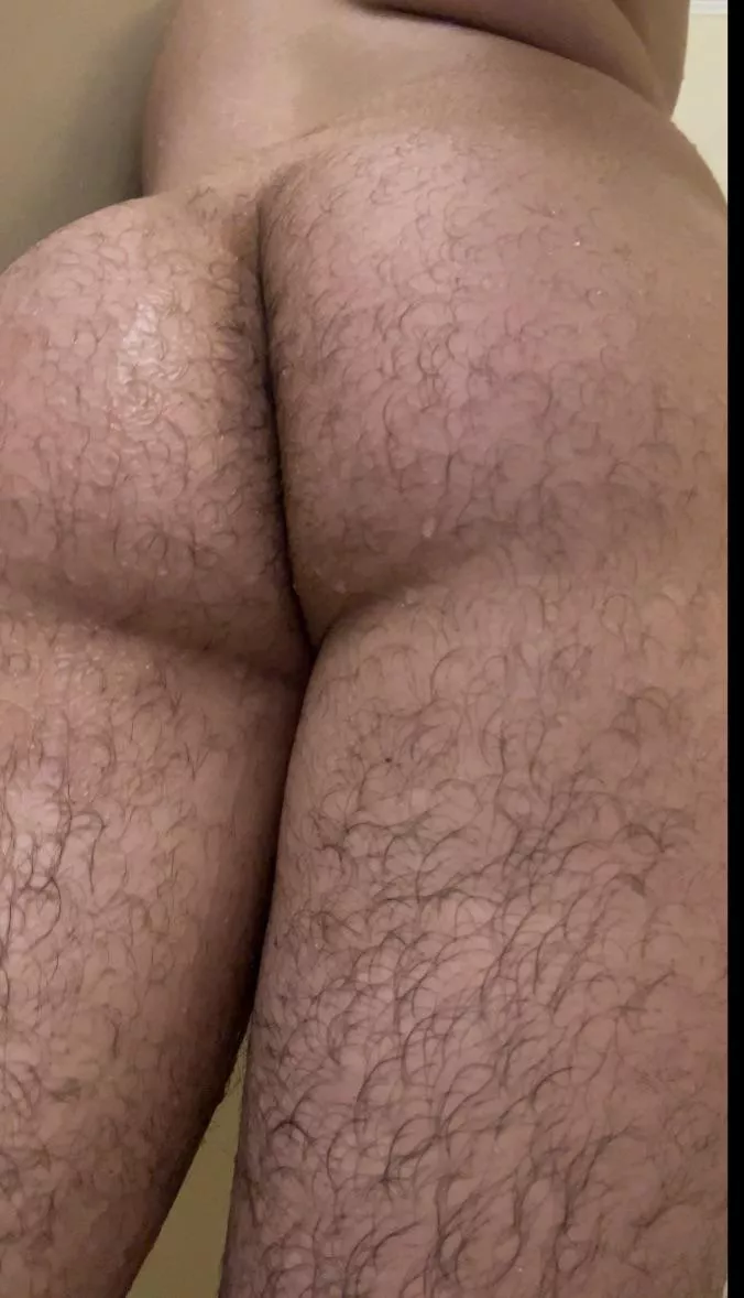 Come burry your face in my ass posted by No_Zookeepergame190