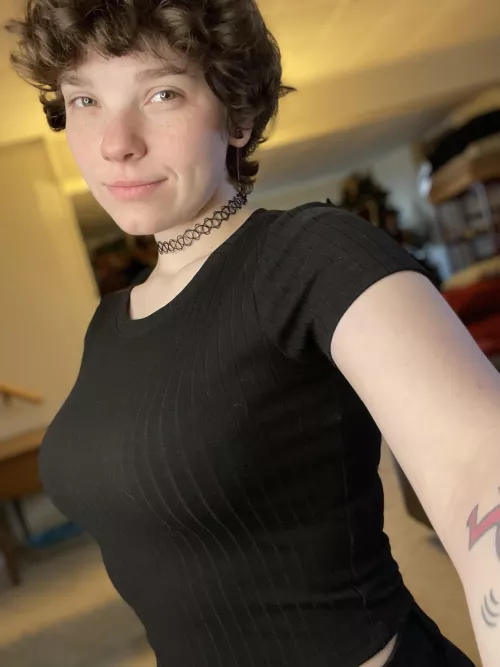 Do you like short girls with short hair? by _Purrrsephone_