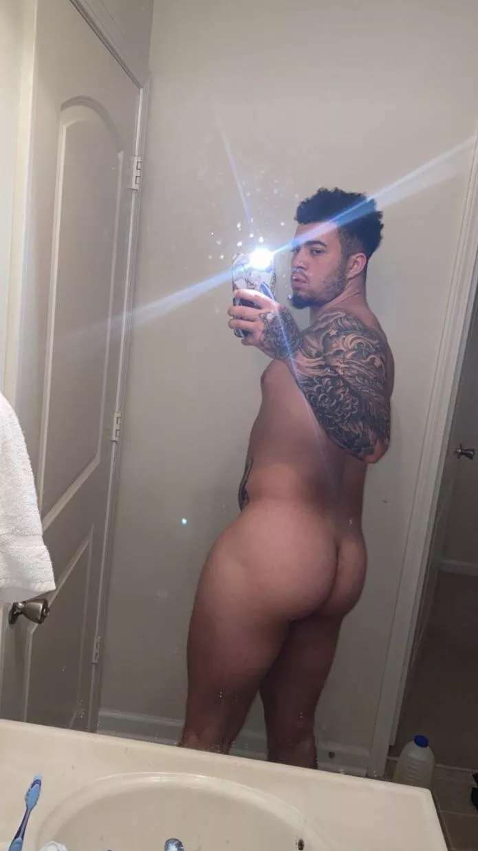 Does my ass look fat ?be honest posted by 731Fem