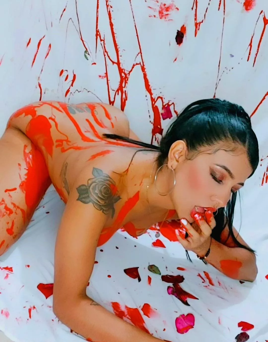 happy Valentines Day 🔥🔥🌹 posted by Miaaharper_