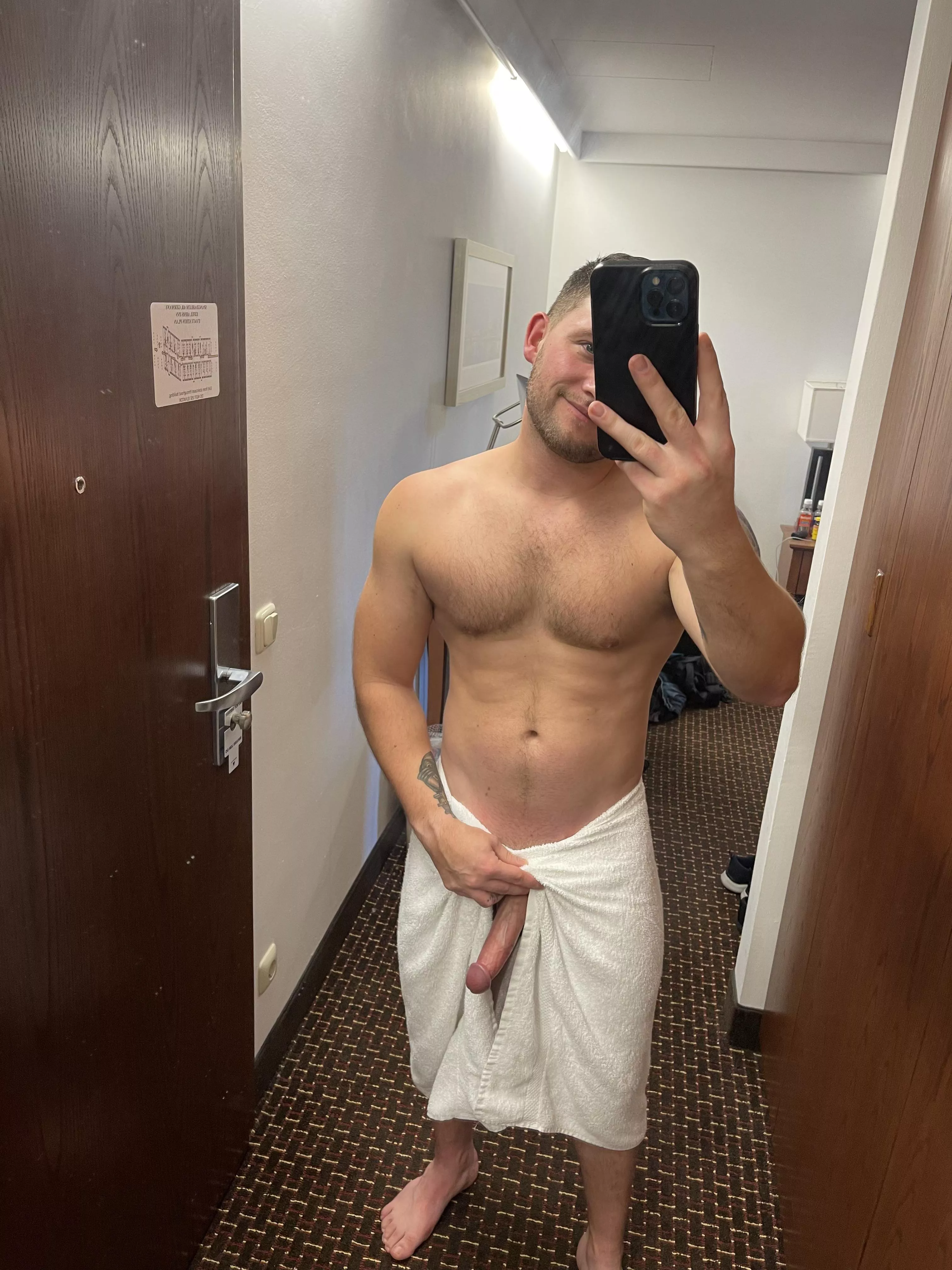 Happy Valentine’s Day [m30] posted by justenoughcock