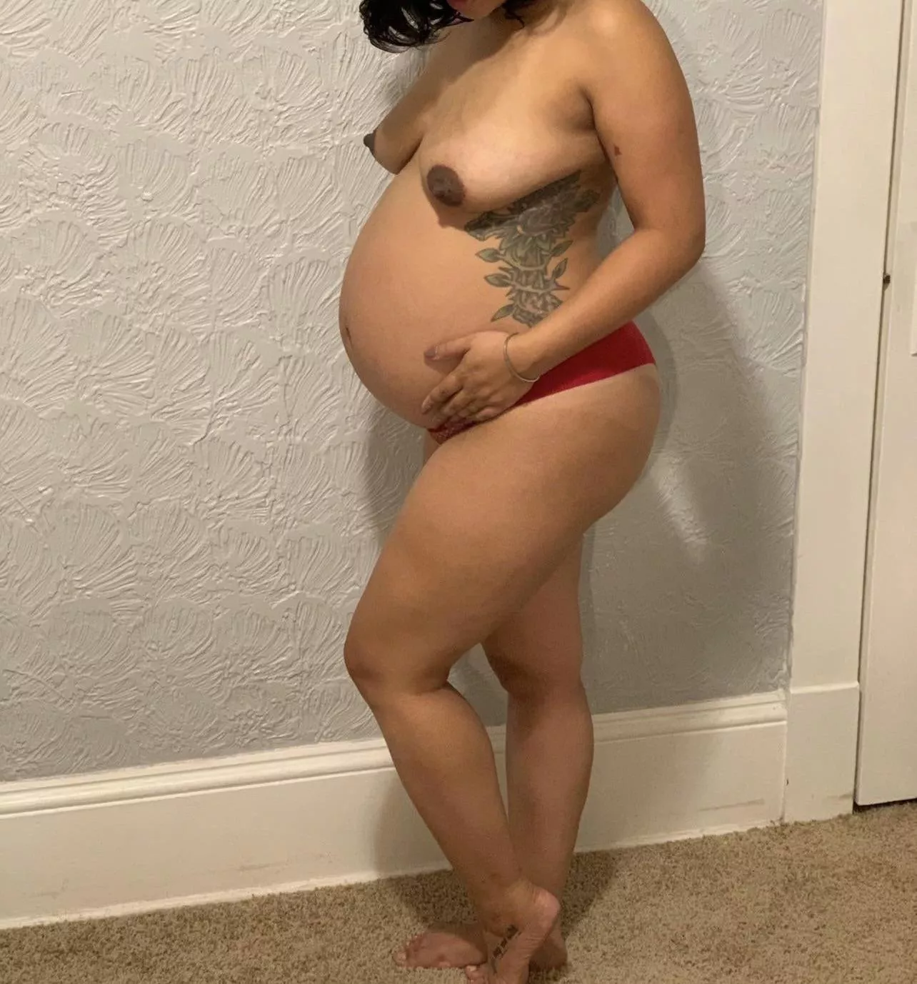 Holidays are depressing (OC) posted by prettypregnant4