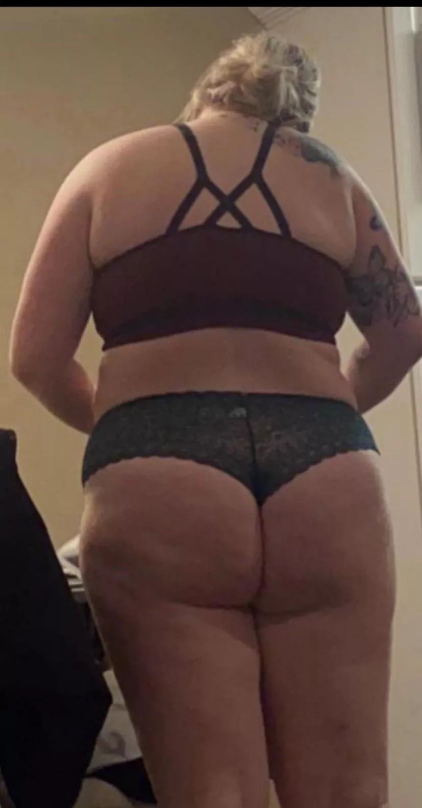 I want to twerk on a fat cock posted by Outrageous-Intern348