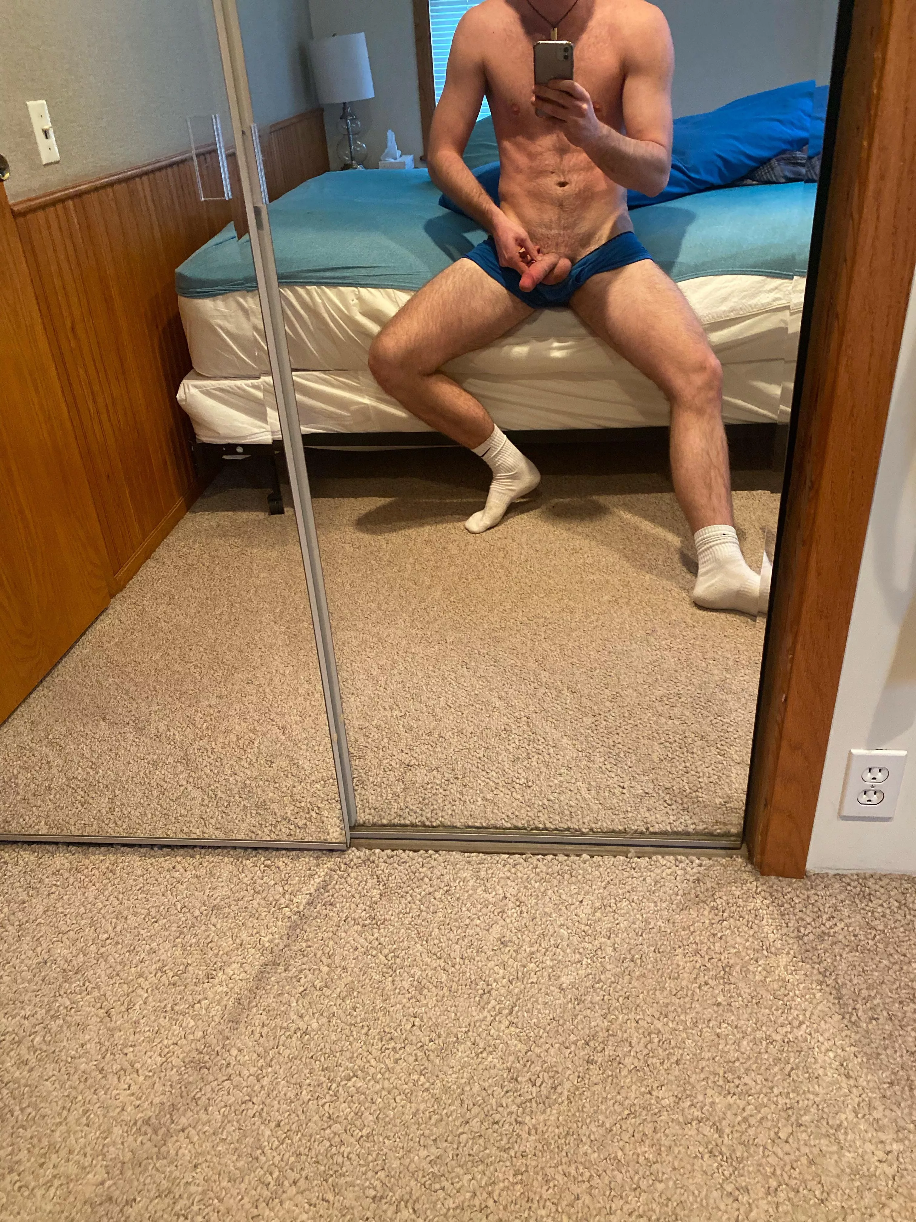 If you can make my college cock hard I’ll cum for you ❤️🙈 DMs open posted by Natemater222