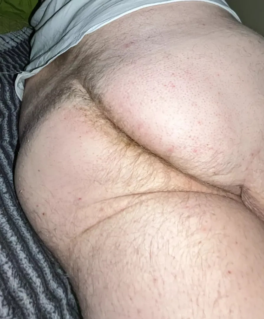 I'm a dirty old man (51) posted by NormcorNorm