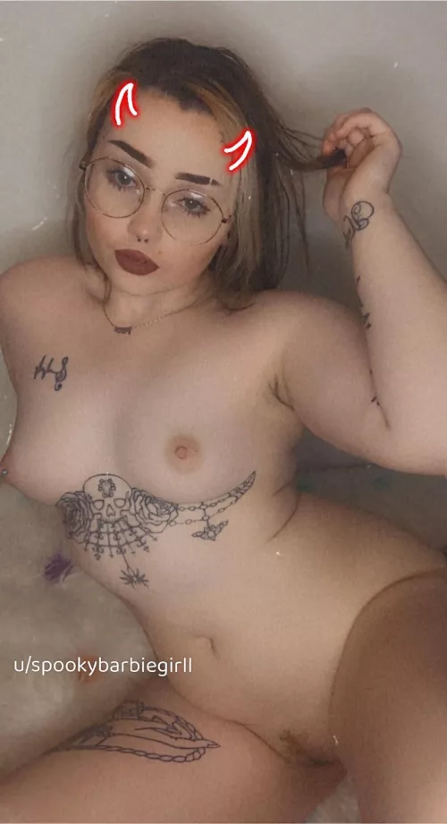 I’m only 4’11 but this petite body will make your Cock explode by spookybarbiegirll