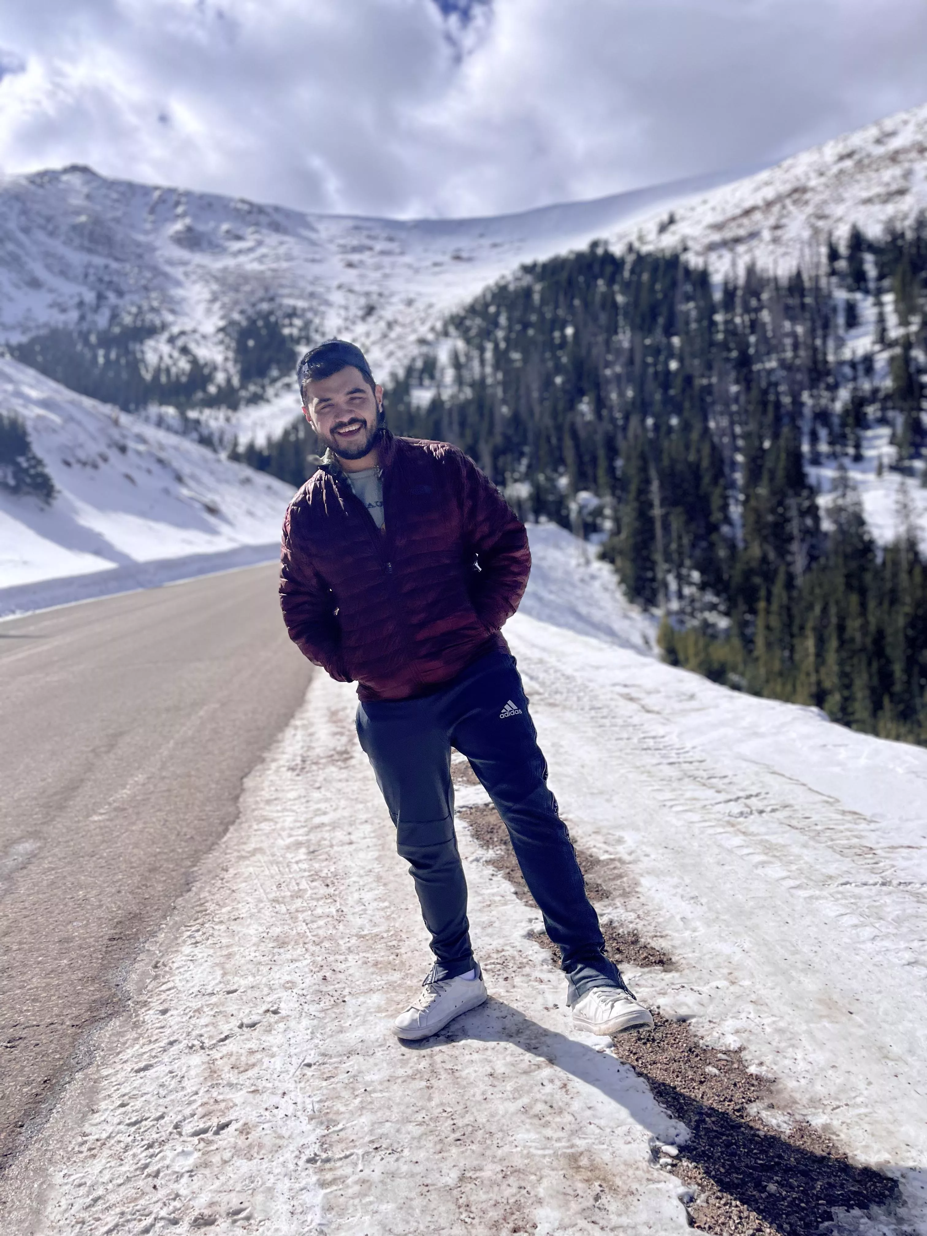 ISO a valentine to keep me warm during this weeks blizzard posted by MikeA95