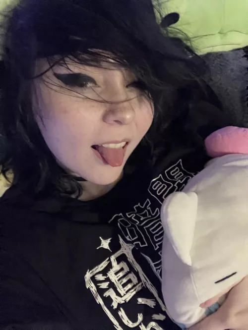 It’s a sleepy bed kind of day by BrokenBunnies