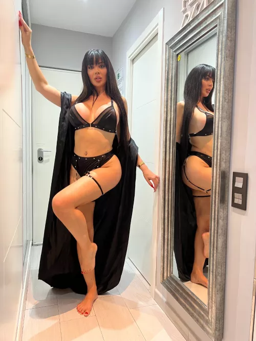 MILF SEX BOT by Emilybeexx-08