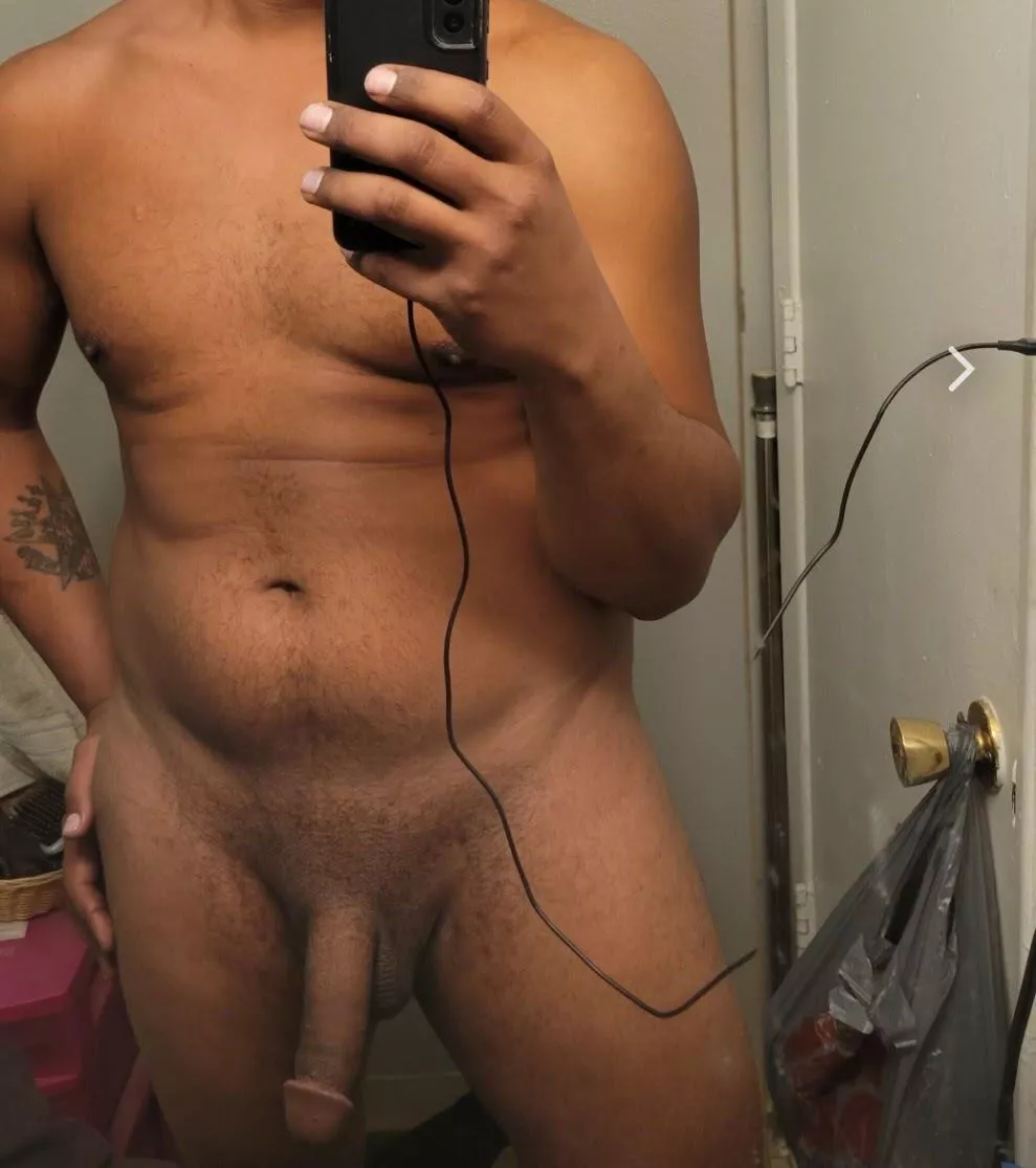 (m)ulatto meaty boi posted by DigBickless