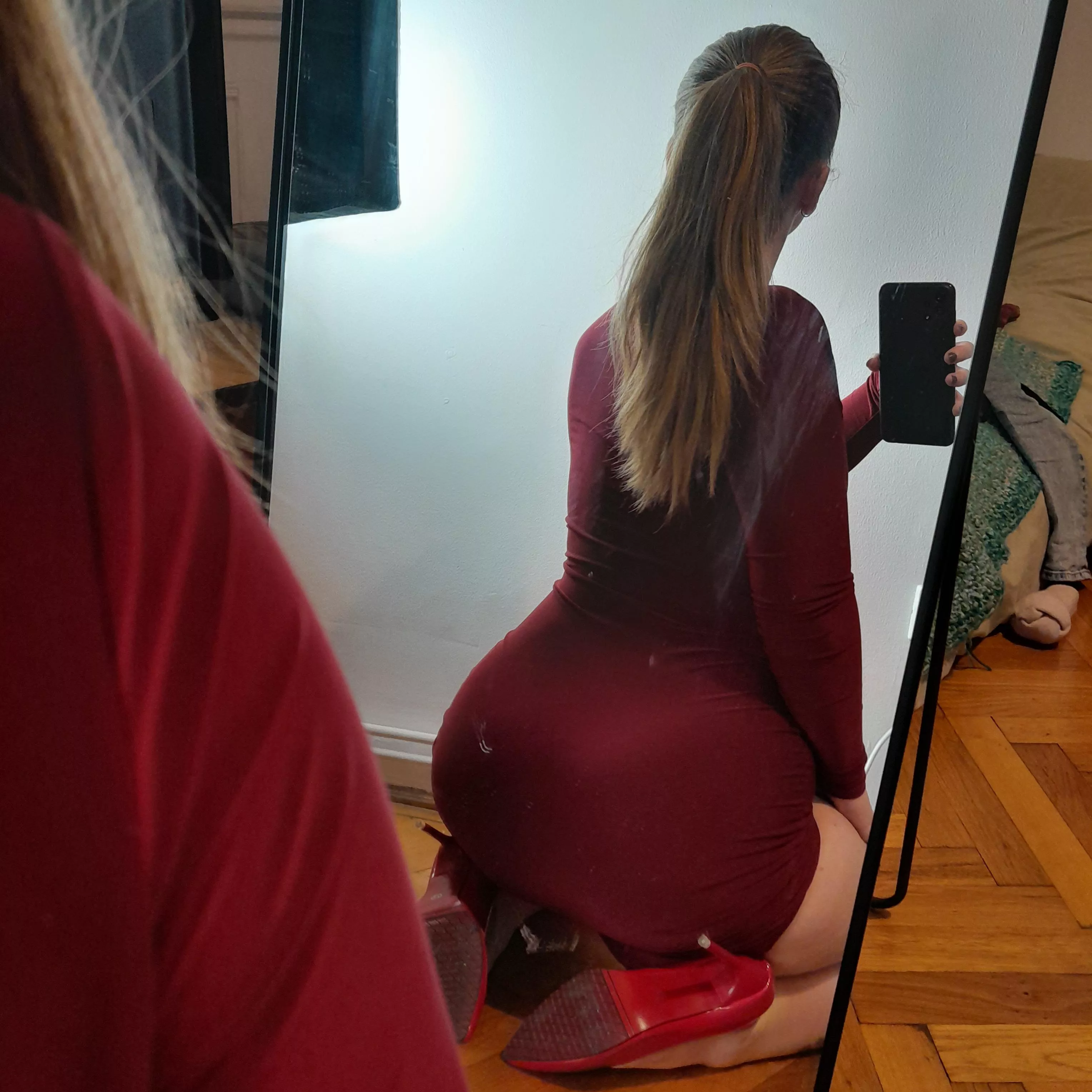 No panties, I swear posted by SensualNature99