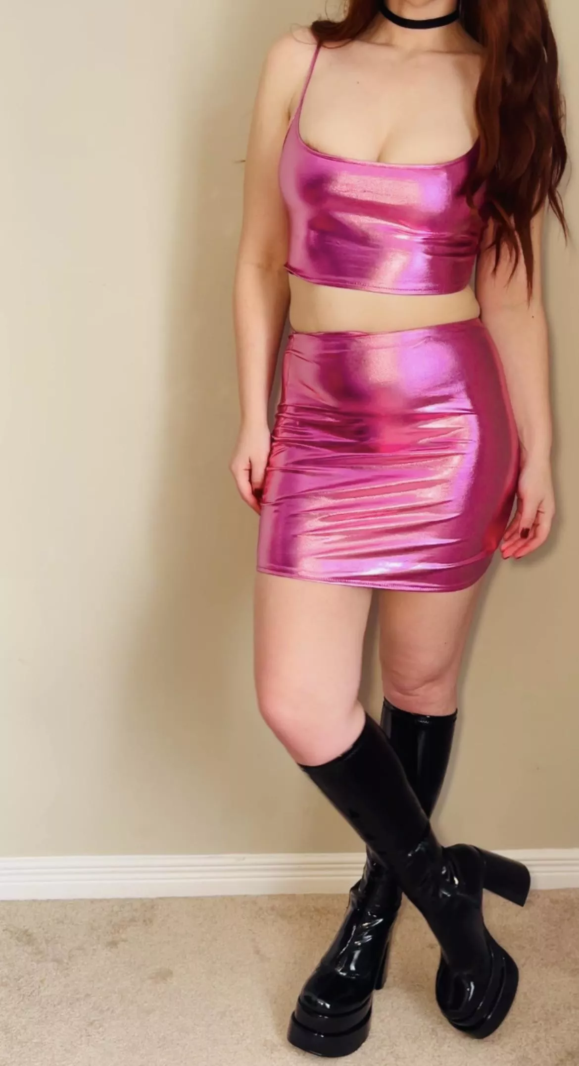 shiny + pink = 🤤 posted by Alexandrea_goodgirl