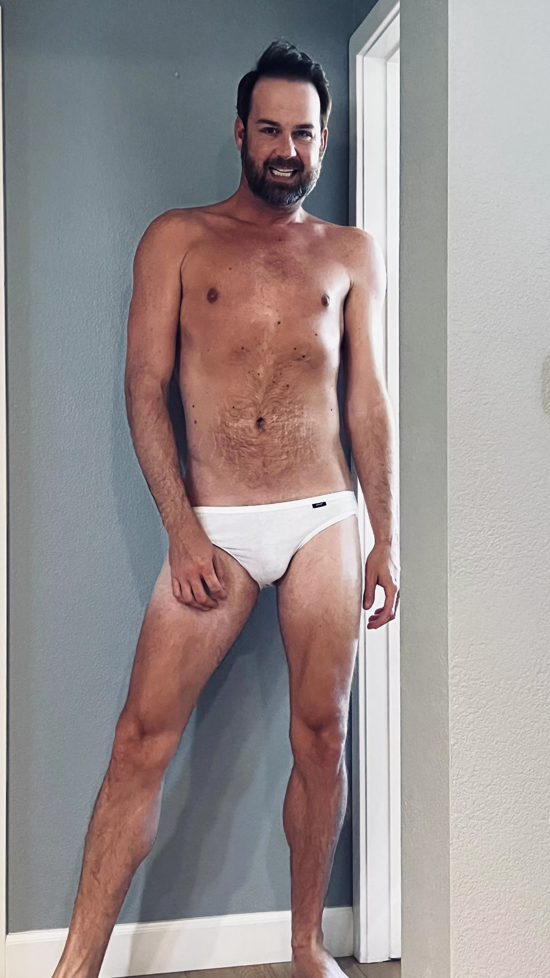 Single, BE MINE? posted by tomgivens916