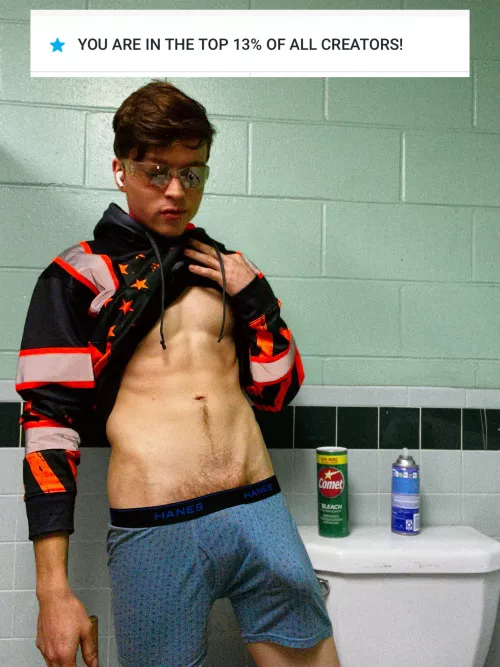 The outline is calling you to peek inside by lrgfry