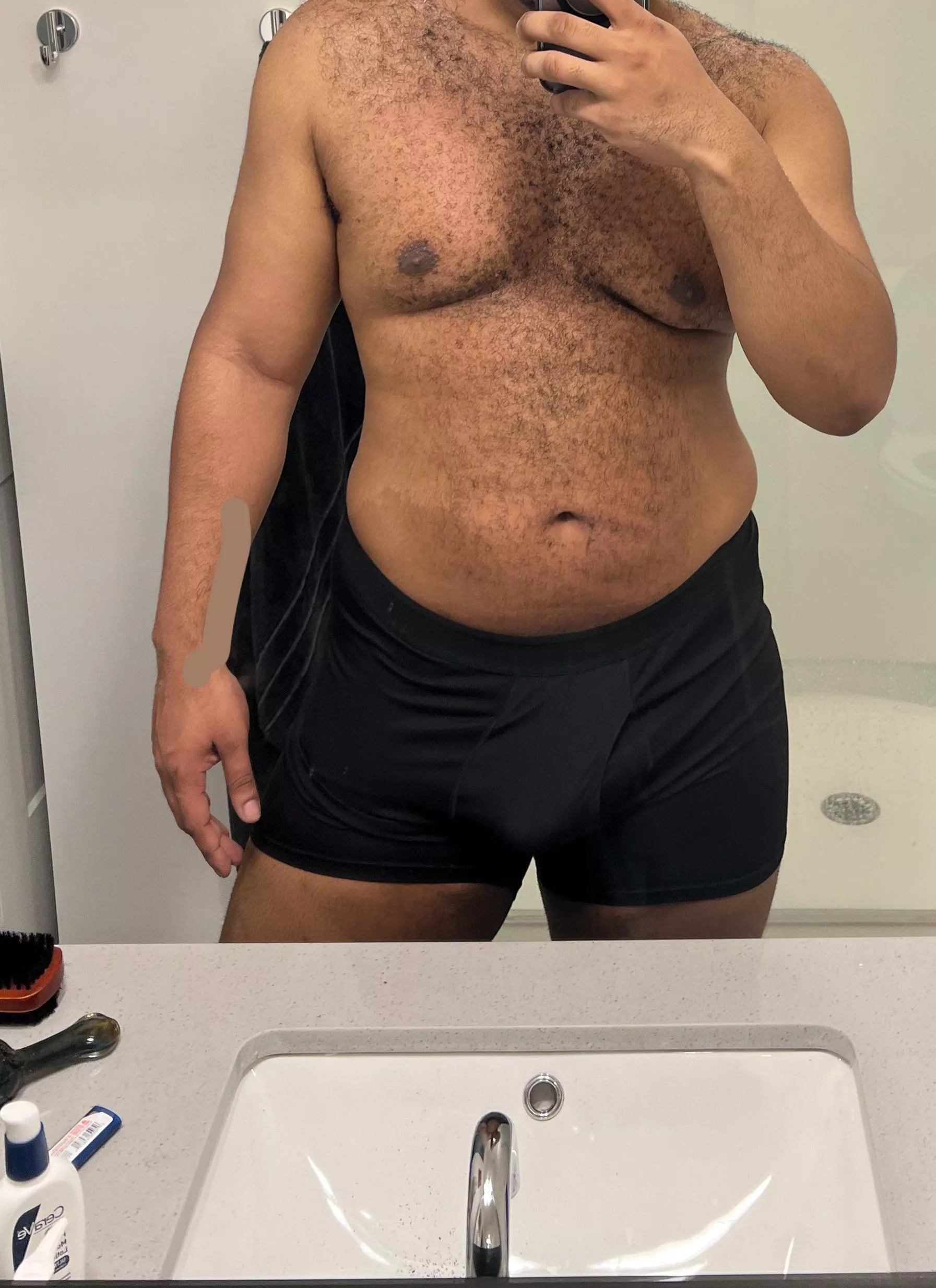 Tummy check 🤪🍆 posted by thickcollegecub