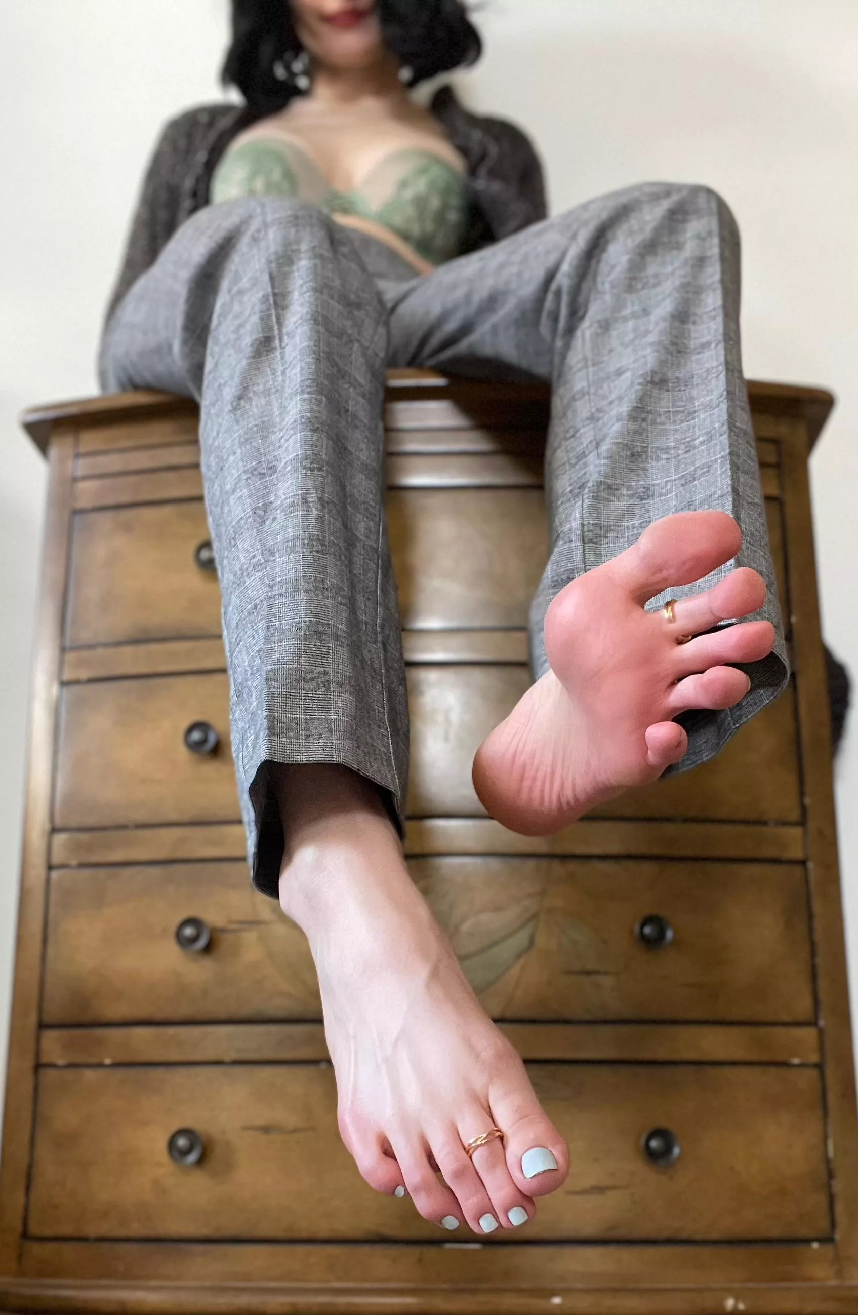 Wanna help me get undressed? posted by eloravontootsie