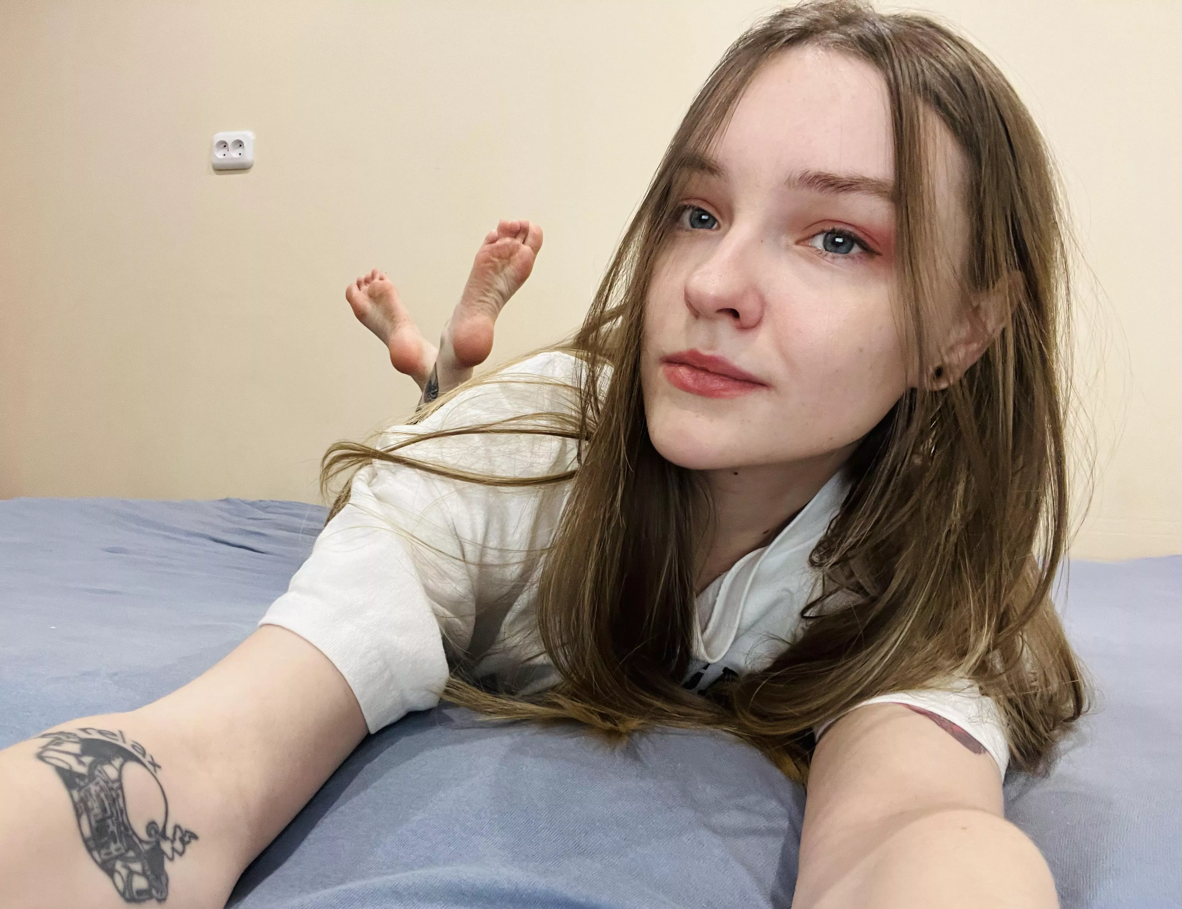 What about tickles 🤗 posted by mirca11a