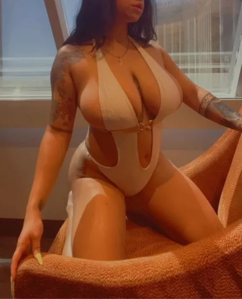 What beach are you taking me to? by ffayevalentinee