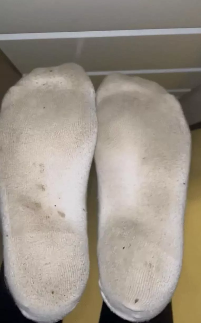 who likes dirty socks and even dirtier feet posted by ButterflyOk654