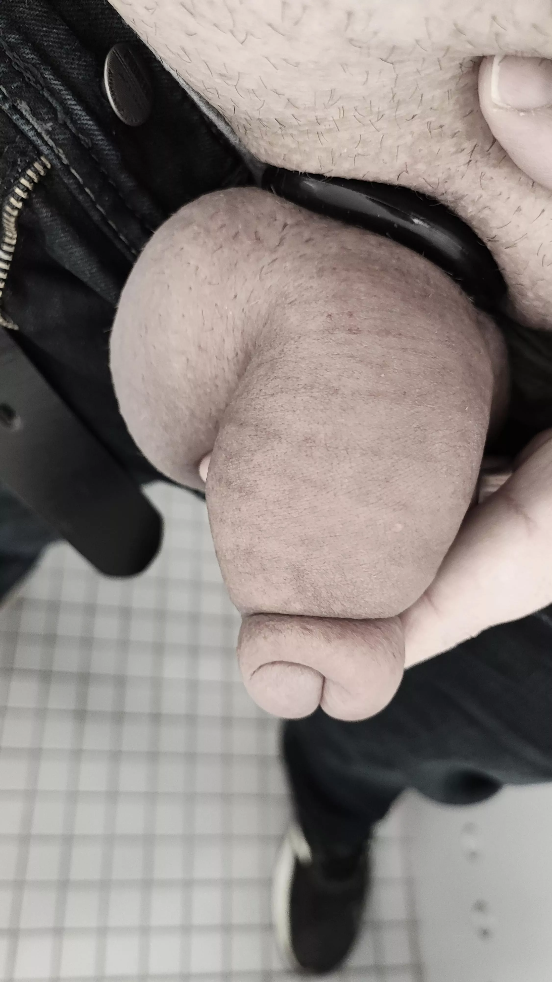 10hrs after pumping. (at Work) posted by leo_diabolus