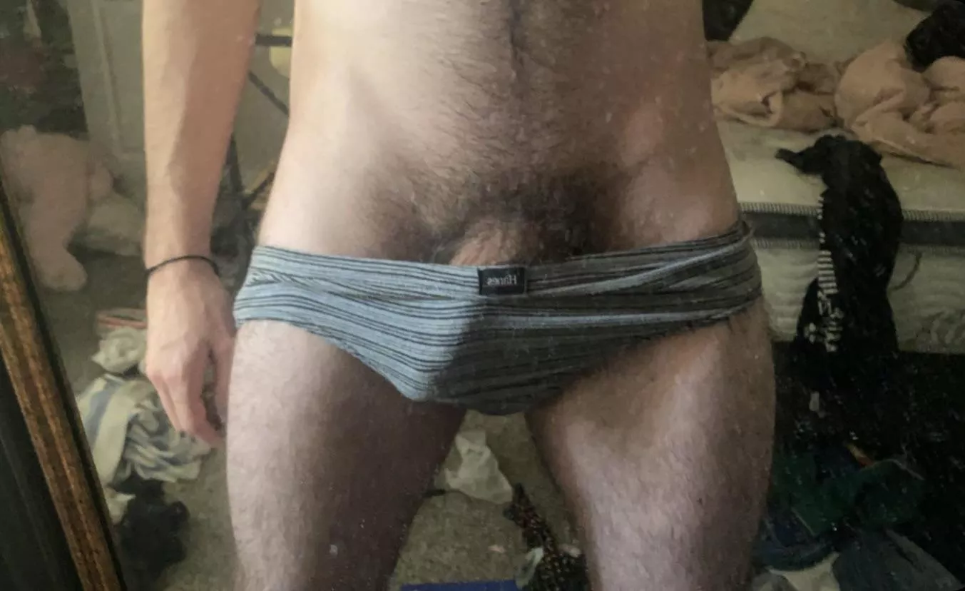 [23] Valentine’s Day hopeless bromantic posted by buzzbro08