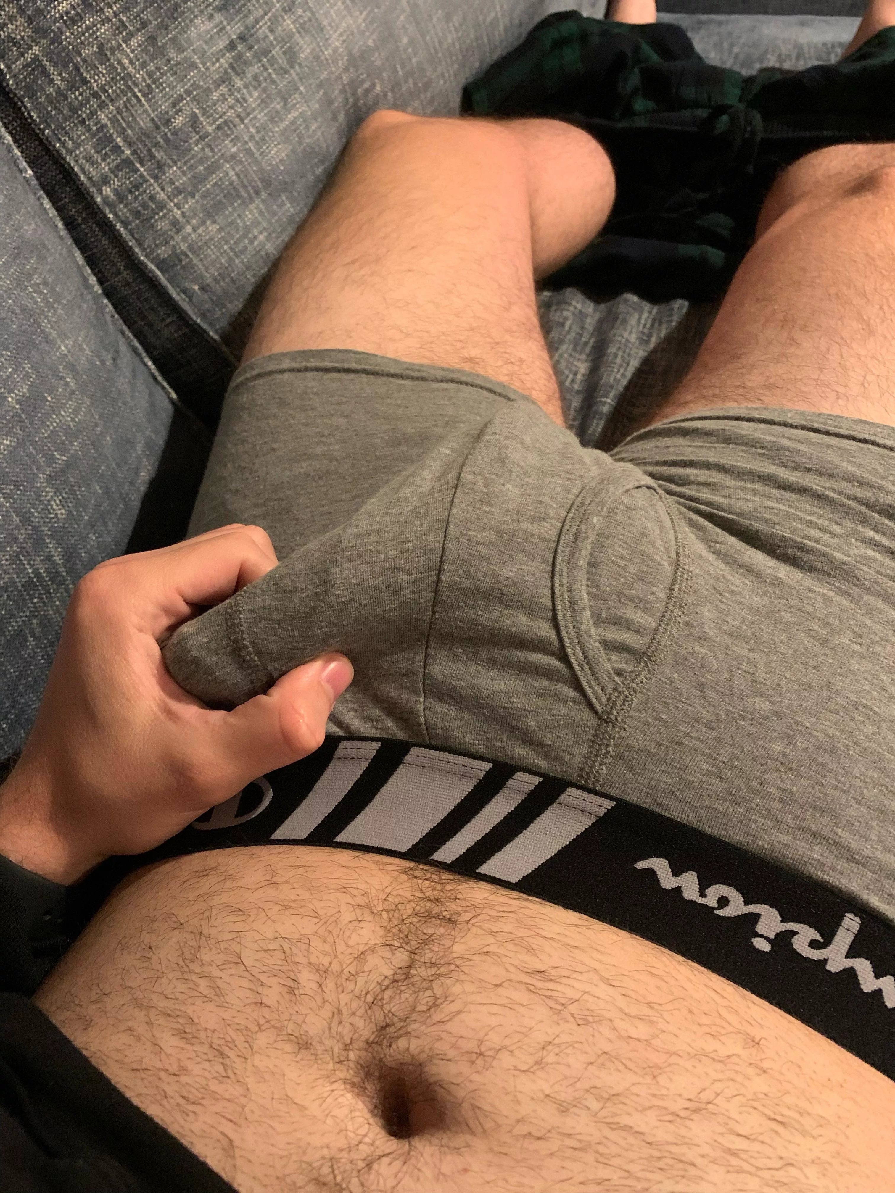 26 single and ready to mingle on Valentine’s Day 😘 posted by jabig7