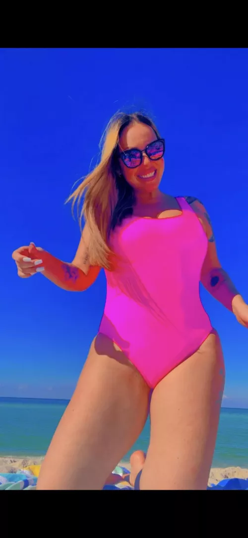 Beach Days are my favorite ☀️ by VanessaBliss69