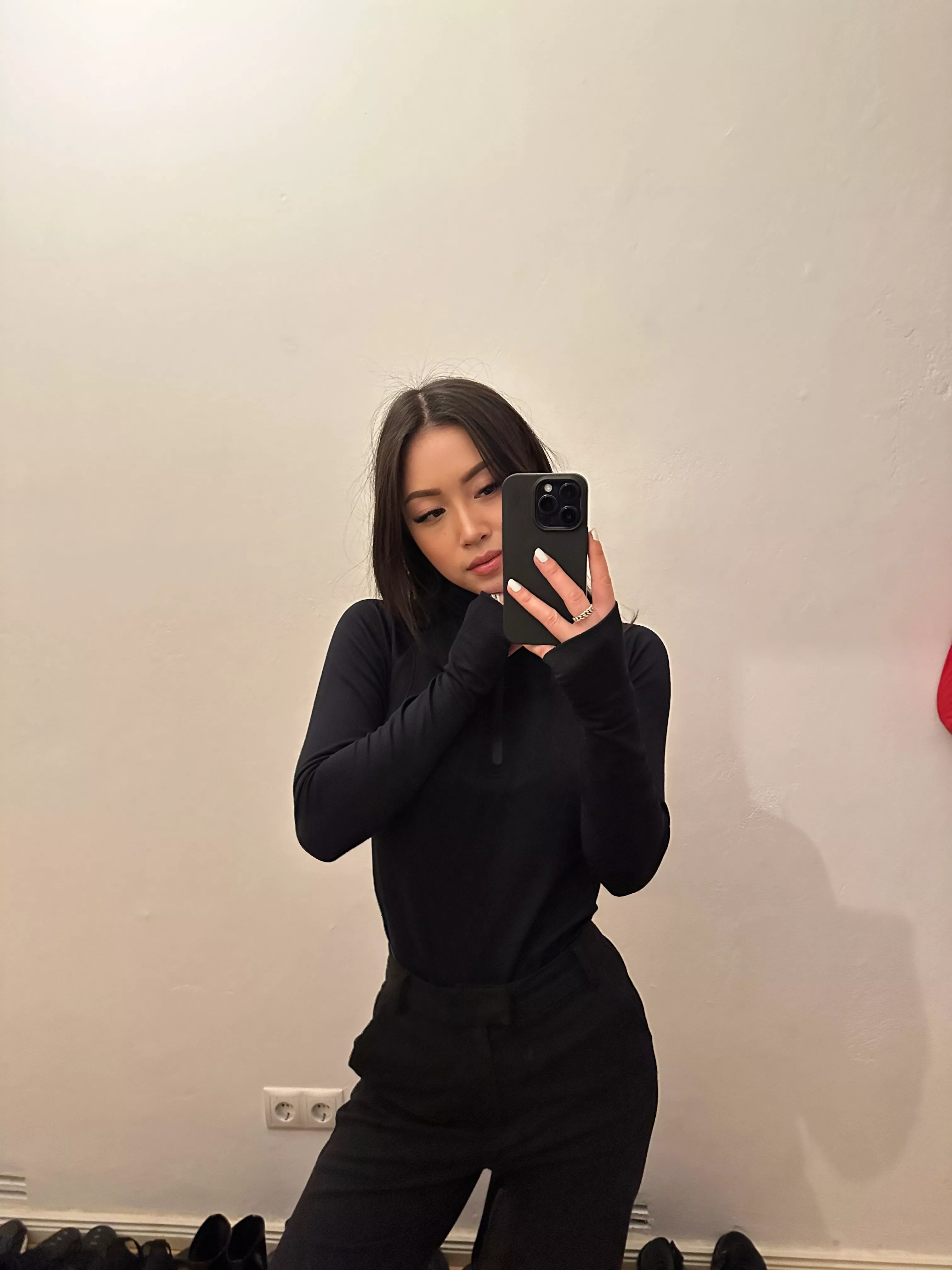 Black clothes and phone case suits an Asian Girl like me posted by The_AyaRose