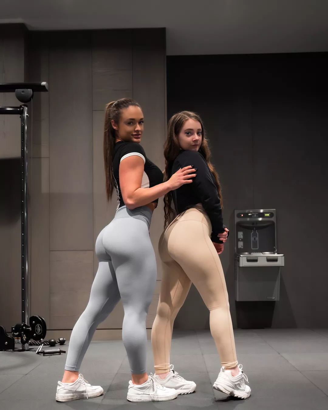 blue or yellow? posted by Rosefittt