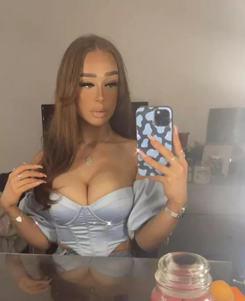 Chav Bimbo by ukmattuk