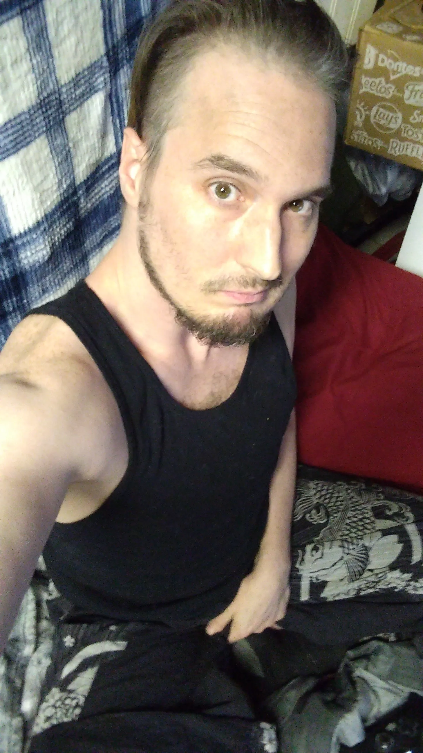 cum play with me on chaturbate.com/zombi_strain posted by changingdread