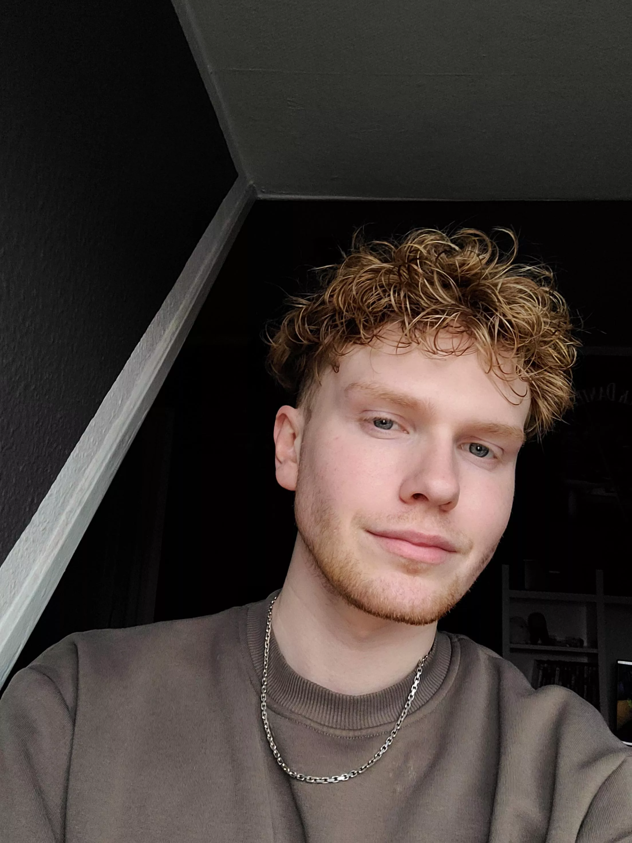 Curls are on point today! posted by Newoly22