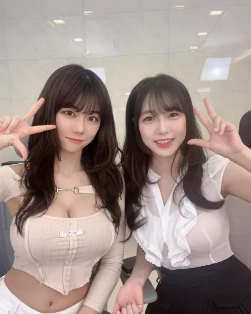 Cute and busty by Majestic_Painter8660