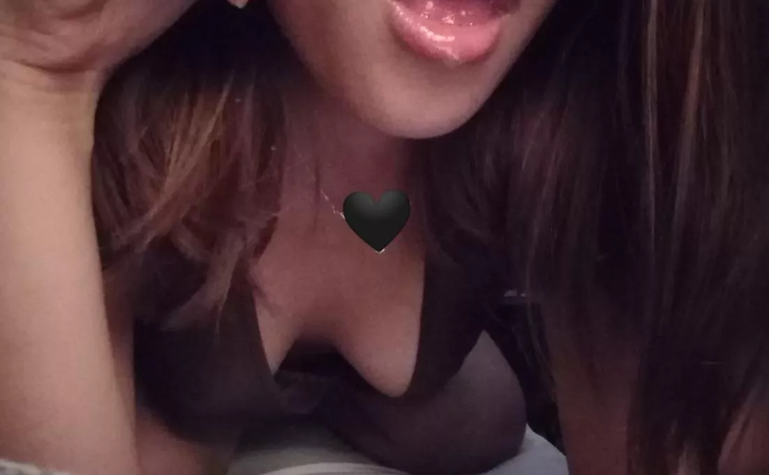 [f] So should I suck you or ride you first? 👀 posted by lonelygirl932