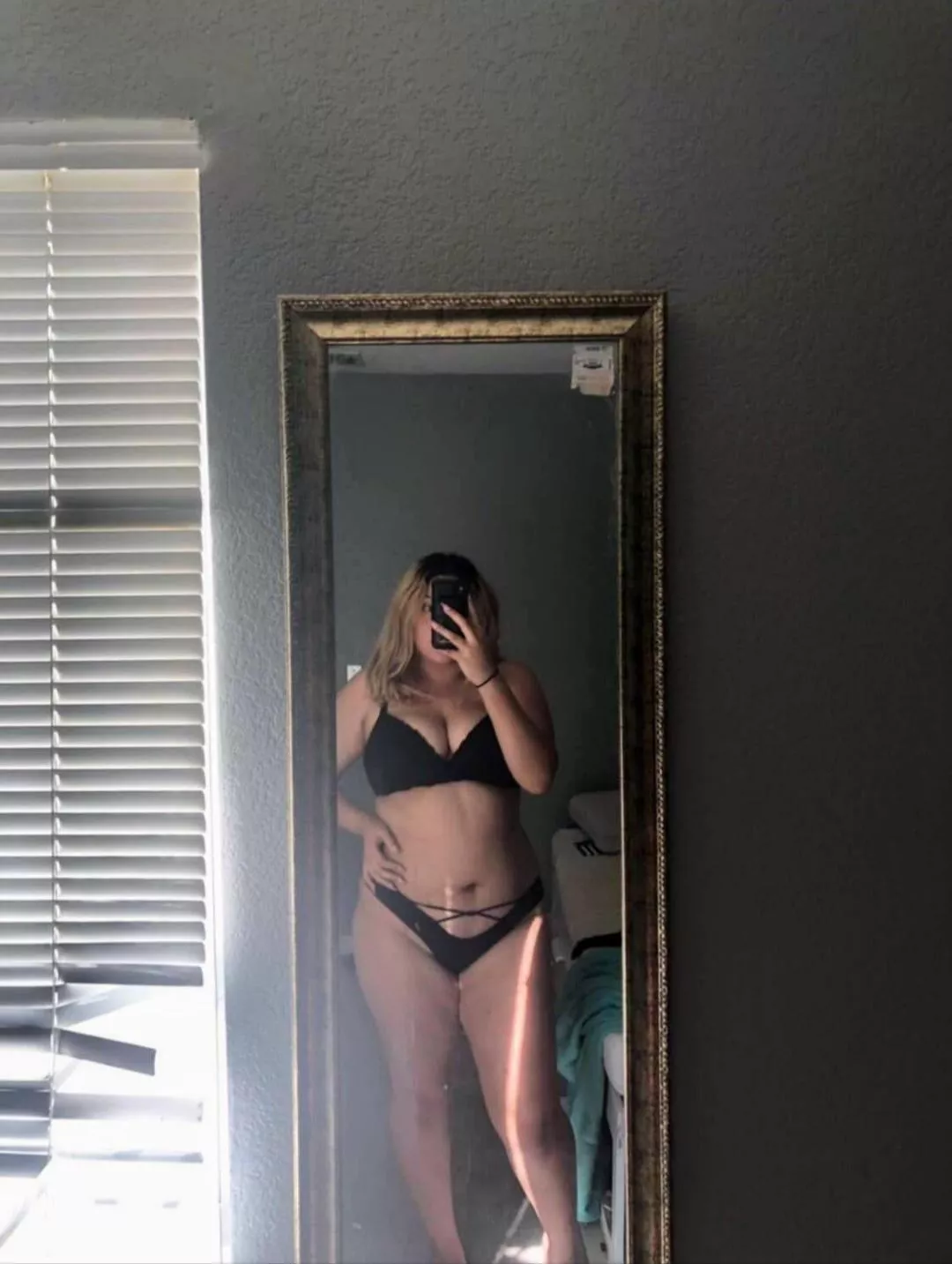 F19 Can a couple make me feel wanted posted by Exotic_Aerie_1702