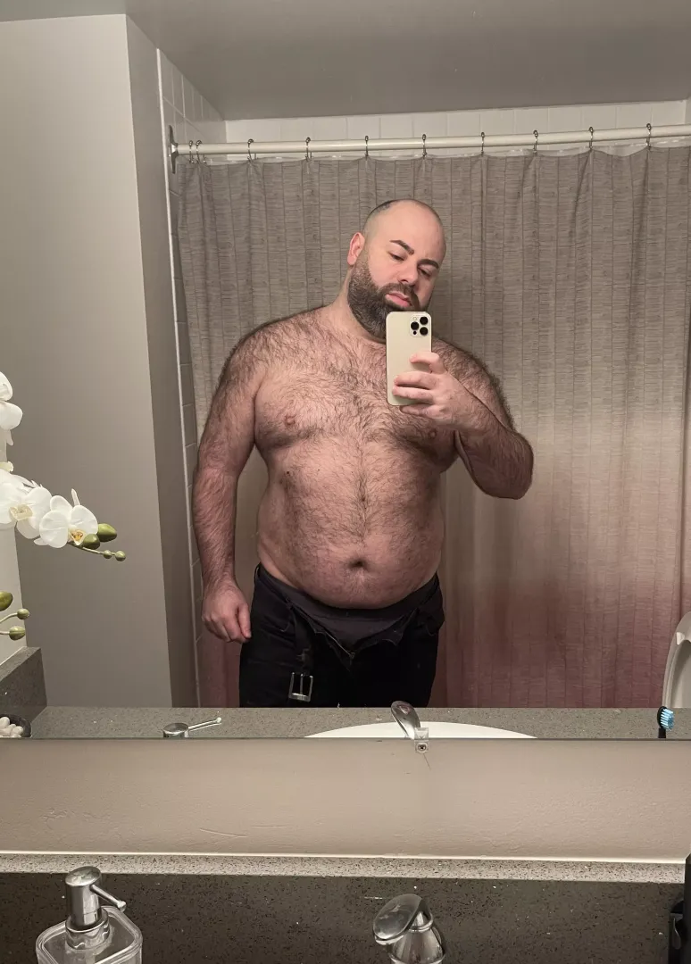 Happy v day ❤️ posted by canadianbearxxx